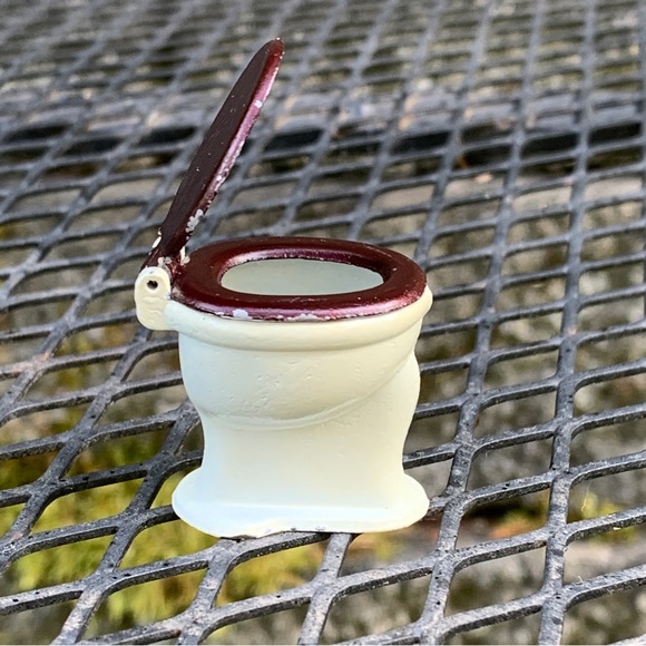 🤩3/$20 Vintage Mini Dollhouse Toilet White Brown Tootsietoy Cast Metal Iron - Picture 5 of 15